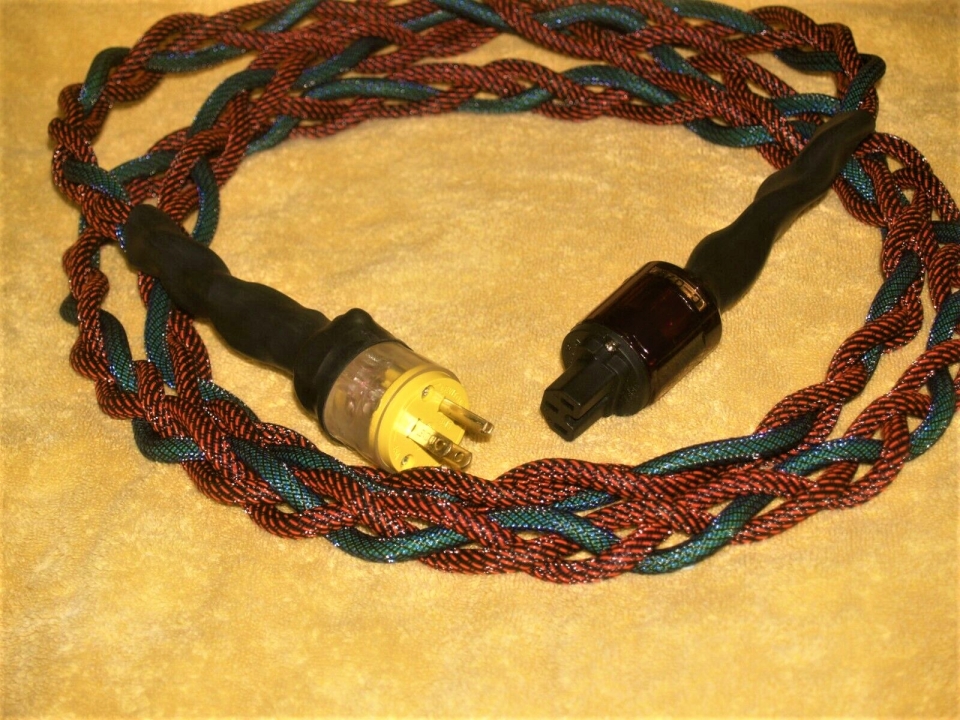 Eagle 2 Amplifier hand made power cable.